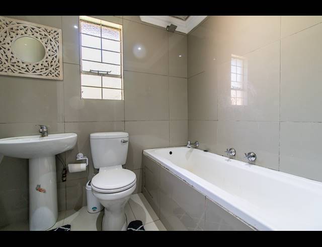 2 BEDROOM TOWNHOUSE FOR SALE IN ALAN MANOR